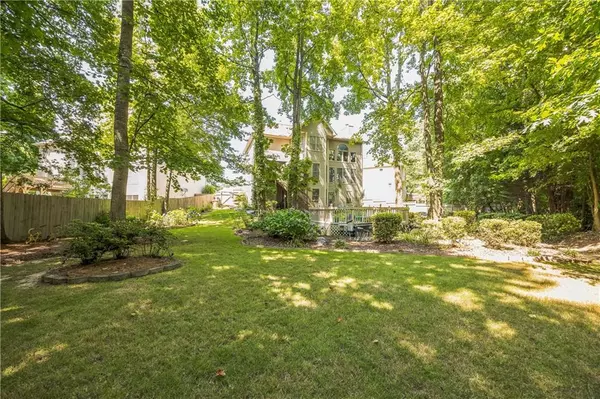 Johns Creek, GA 30022,840 Milton Oaks DR