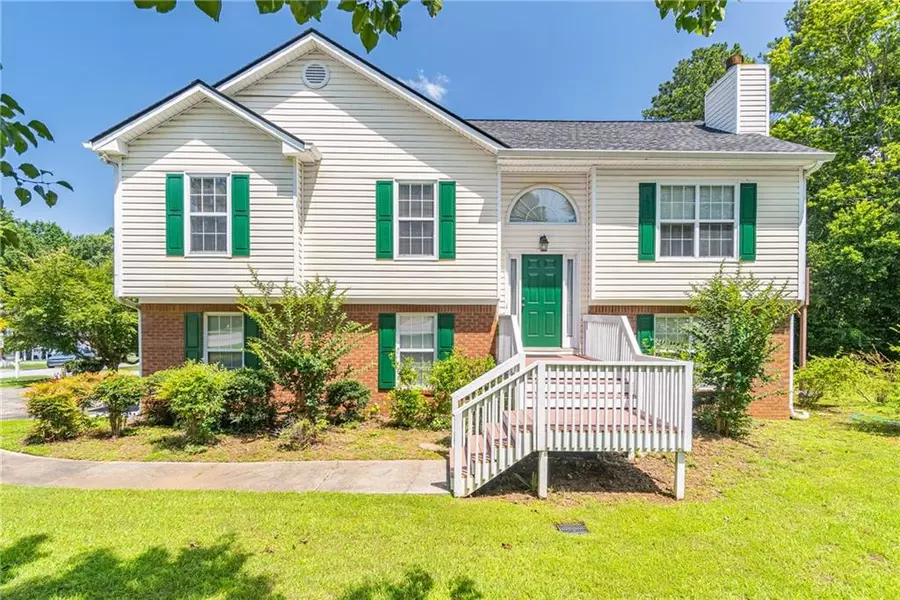 2325 Sailor LN, Suwanee, GA 30024