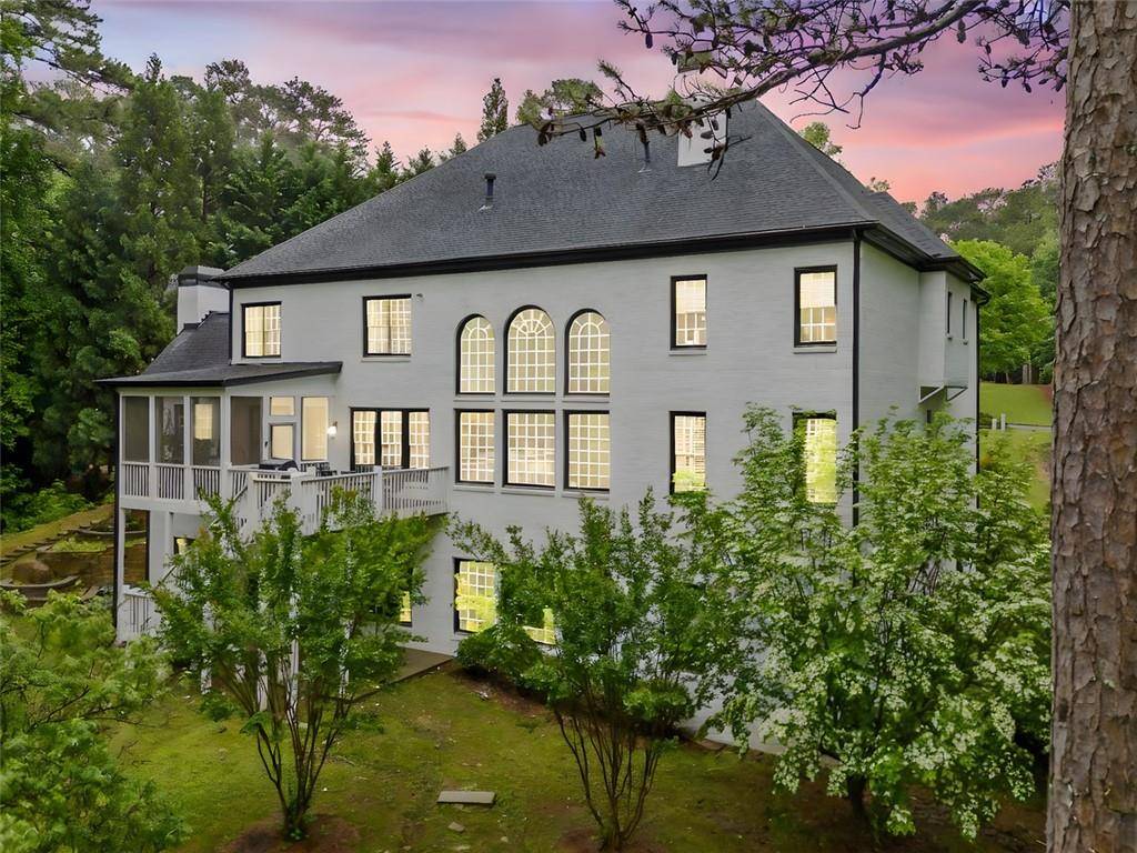 Alpharetta, GA 30004,882 HALLBROOK LN