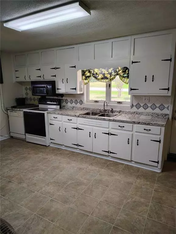 Douglasville, GA 30135,5228 Central Church RD