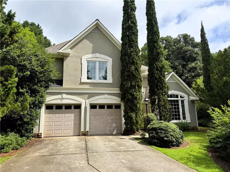 2046 Beaumont Lane, Dunwoody, GA 30338