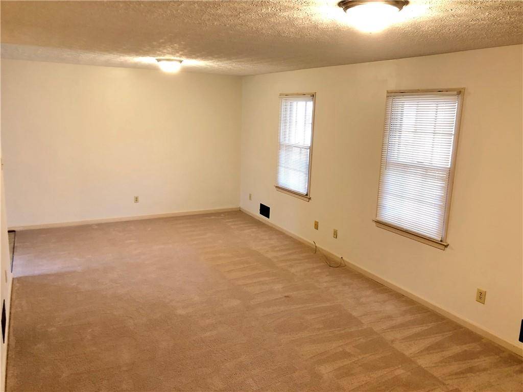 Fairburn, GA 30213,215 Fayetteville RD