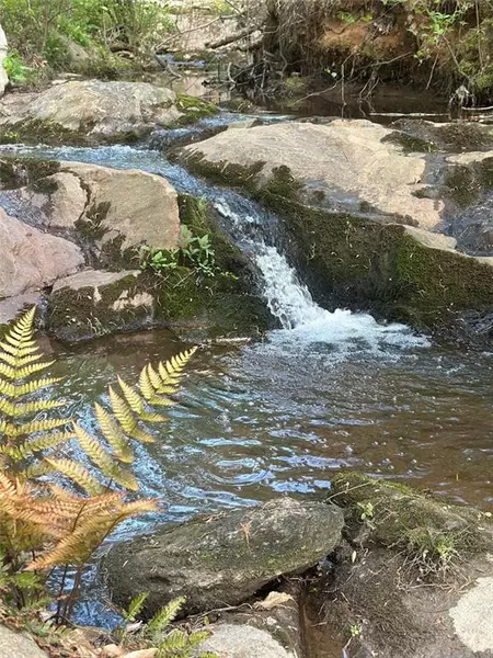 1852 Burwell RD, Carrollton, GA 30117