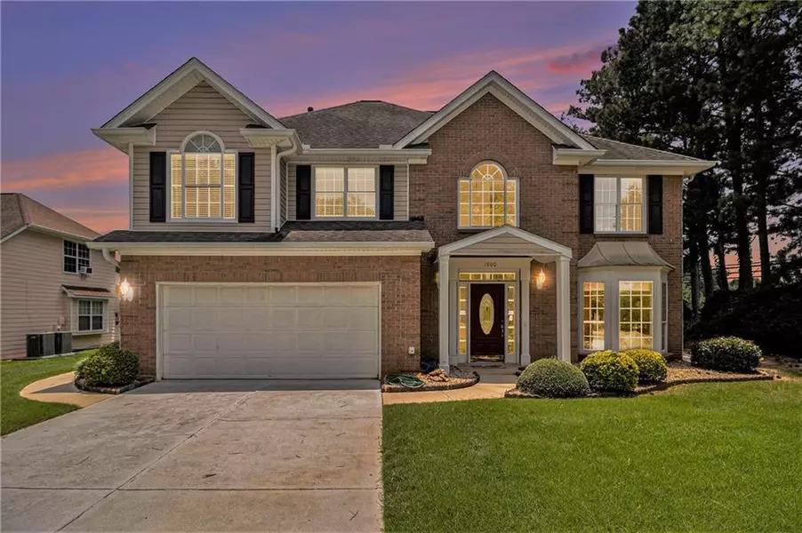 1900 Green Oak CIR, Lawrenceville, GA 30043