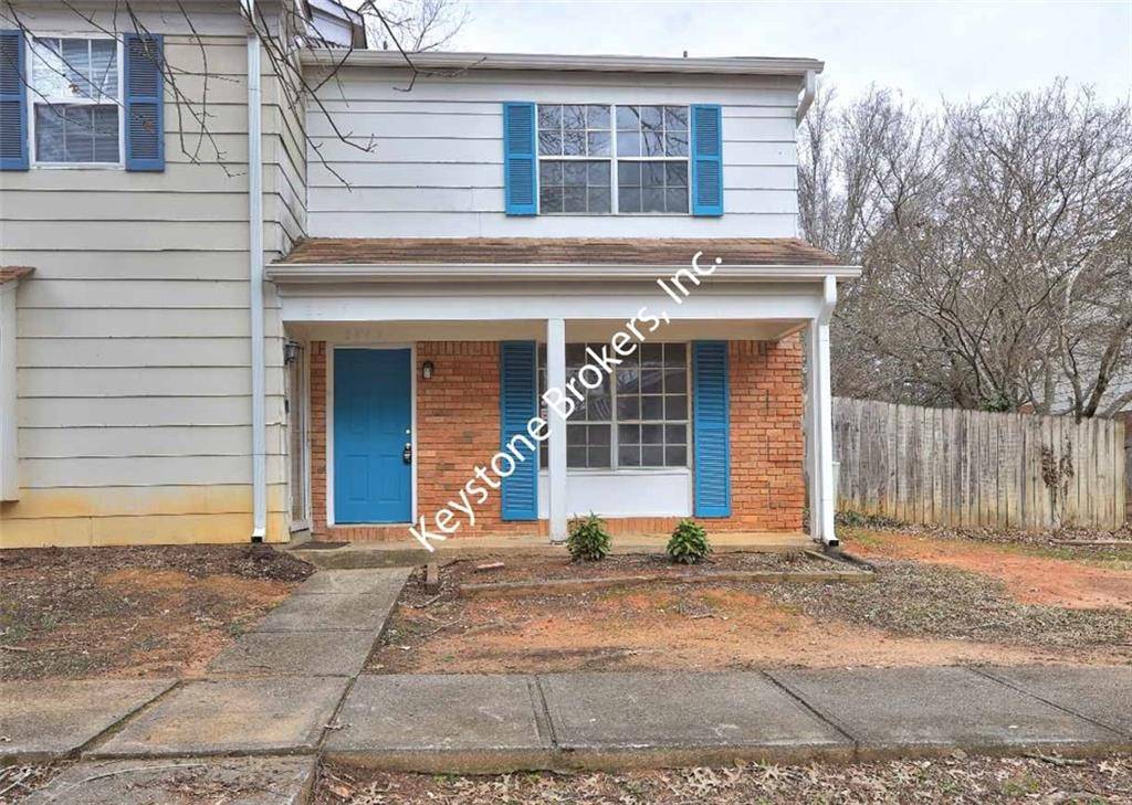 2597 Stratford LN, Morrow, GA 30260