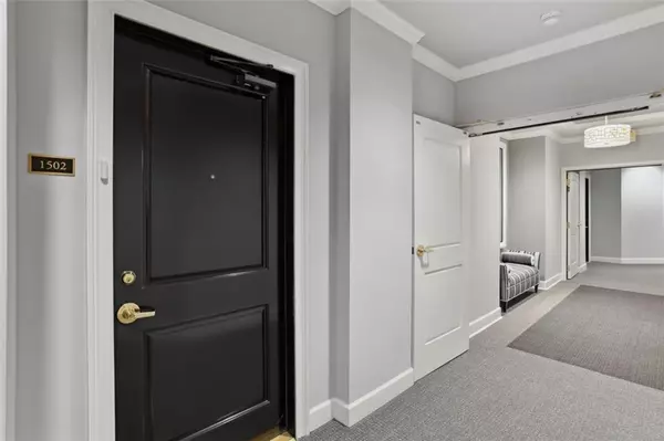 Atlanta, GA 30305,2828 Peachtree RD NW #1502