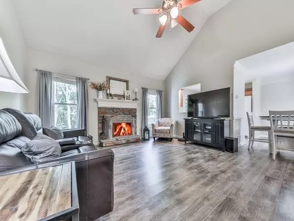 Ranger, GA 30734,183 Black Knob Falls DR