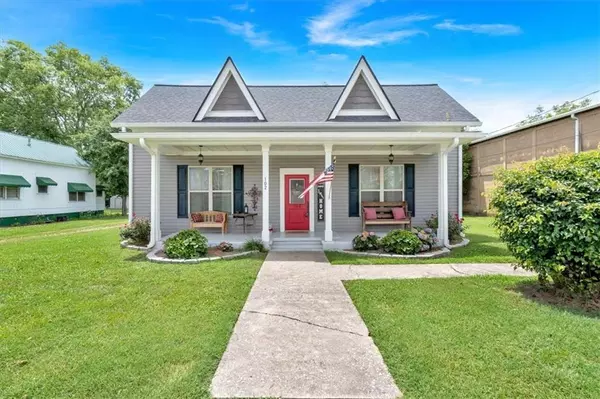 102 S Railroad ST, Adairsville, GA 30103