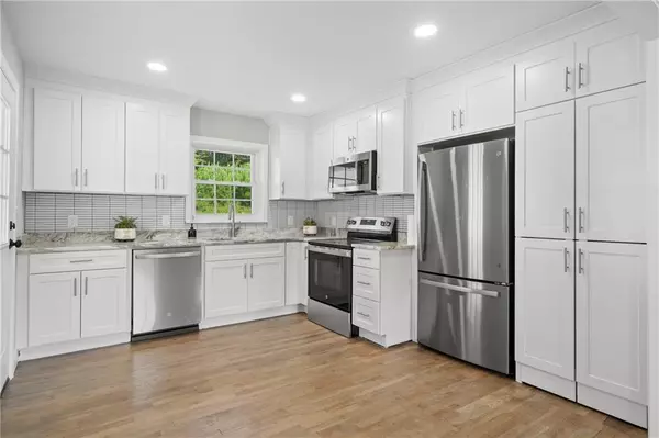 Morganton, GA 30560,255 Loving RD