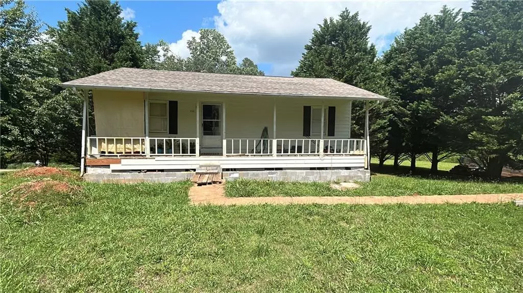 500 Camp Creek CIR, Cornelia, GA 30531