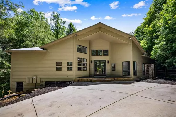 Ellijay, GA 30540,10323 OLD CCC CAMP ROAD RD