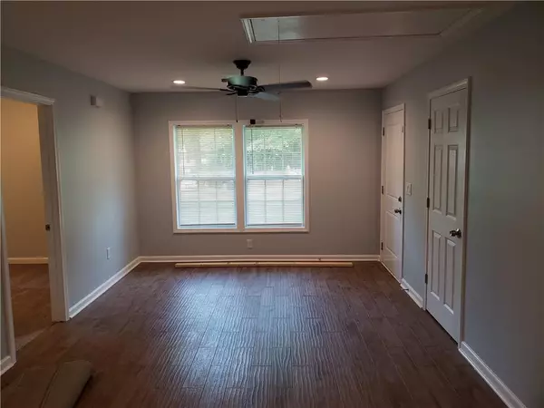 Atlanta, GA 30344,2975 Jones ST