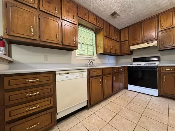 Riverdale, GA 30274,8170 Canyon Forge DR