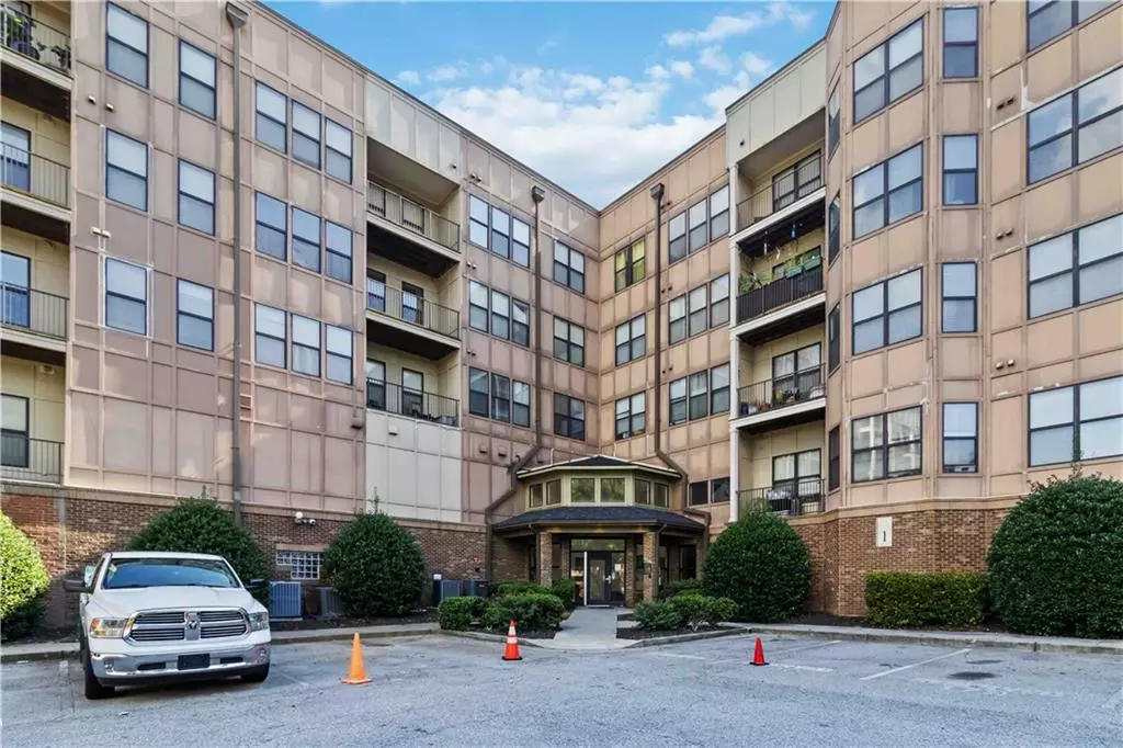 Atlanta, GA 30310,898 Oak ST SW #1402