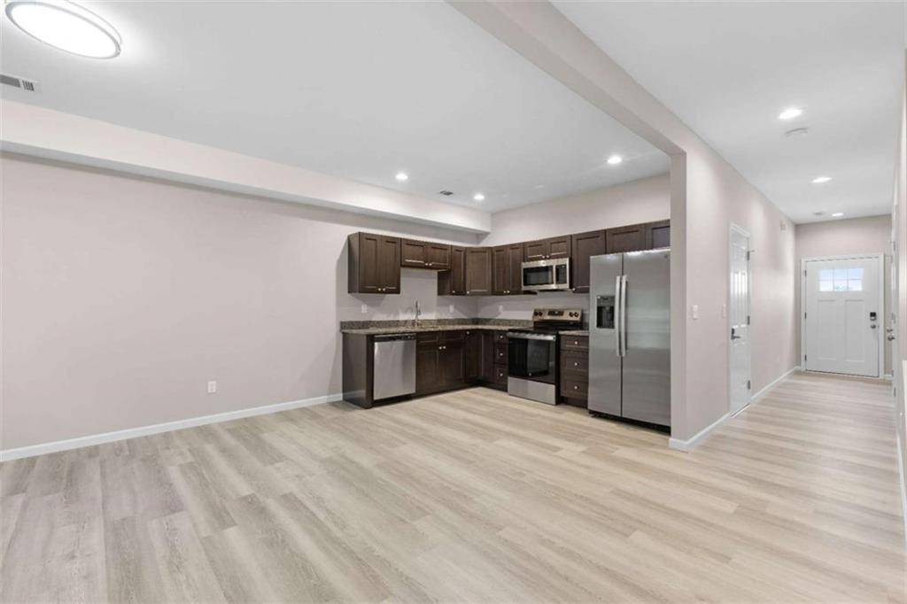 Royston, GA 30662,301 Breanna Way