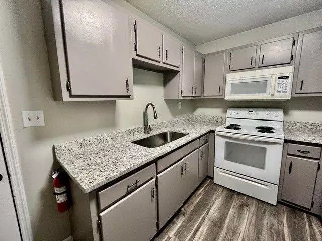 4322 Banks DR, Dalton, GA 30721