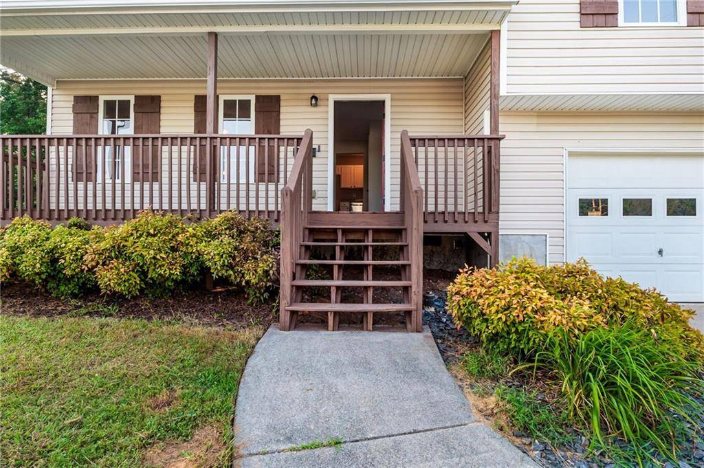 Villa Rica, GA 30180,421 River Trace DR
