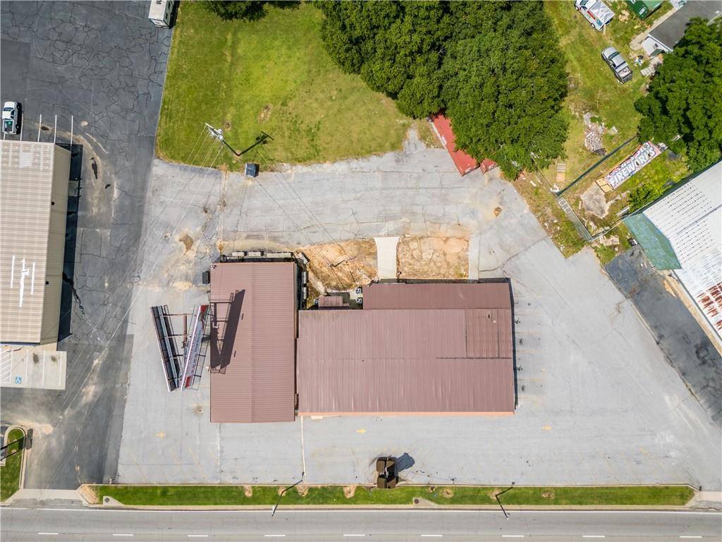 Loganville, GA 30052,4588 ATLANTA HWY