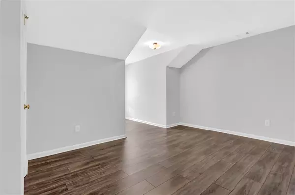 Kennesaw, GA 30144,374 Guibor CT NW #4