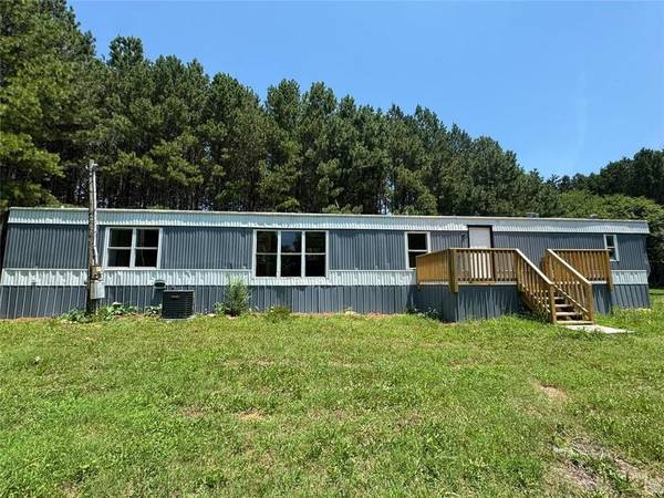 1136 Flagstone RD, Elberton, GA 30635