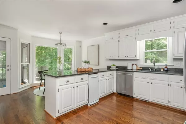 Marietta, GA 30067,799 Birds ML SE