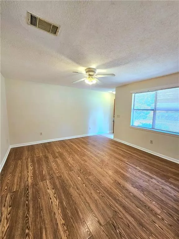 Snellville, GA 30078,3266 Sarah Lou DR