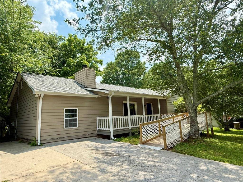 1194 Broward DR NE, Marietta, GA 30066