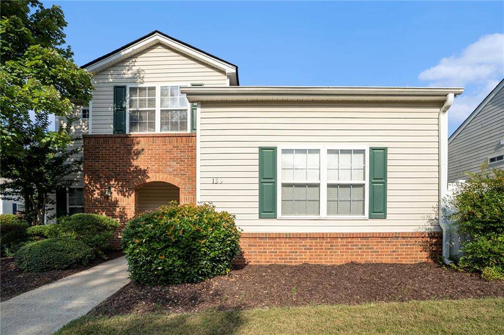 139 W Oaks PL, Woodstock, GA 30188