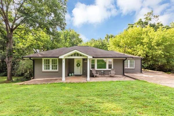 2123 Garden CIR, Decatur, GA 30032