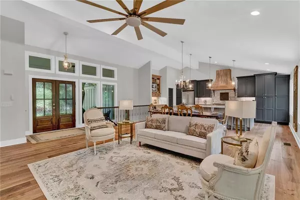 Roswell, GA 30075,230 Thistlewood LN