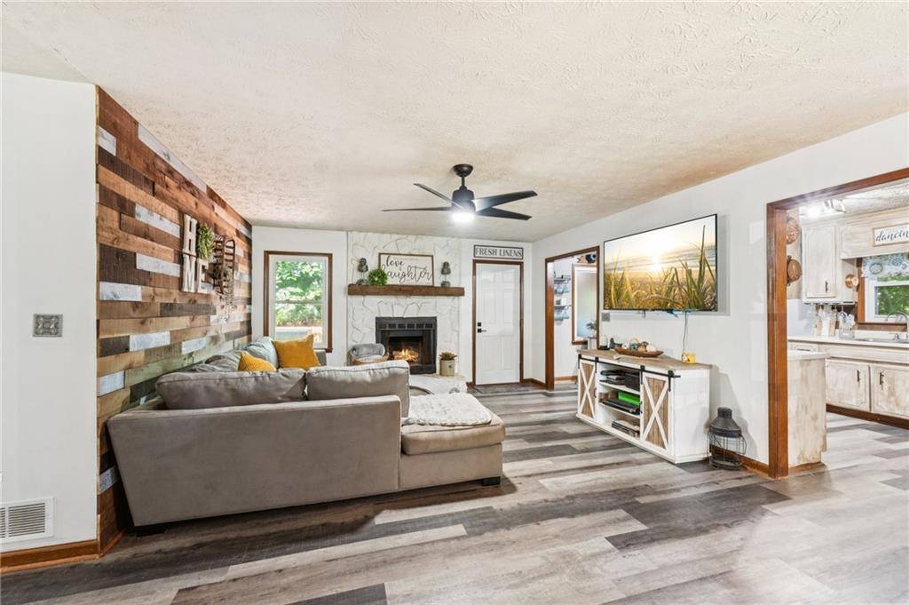Canton, GA 30115,202 Cedar Valley CT
