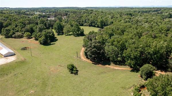 7950 Waldrip RD, Gainesville, GA 30506