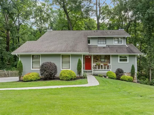 Lilburn, GA 30047,162 NOUVEAU CT SW