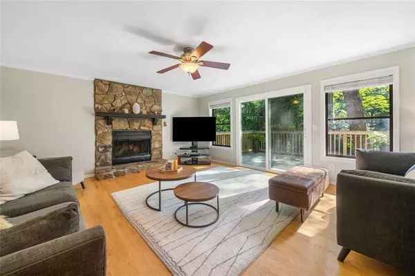 Lilburn, GA 30047,162 NOUVEAU CT SW