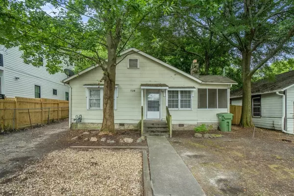 724 Bellemeade AVE NW, Atlanta, GA 30318