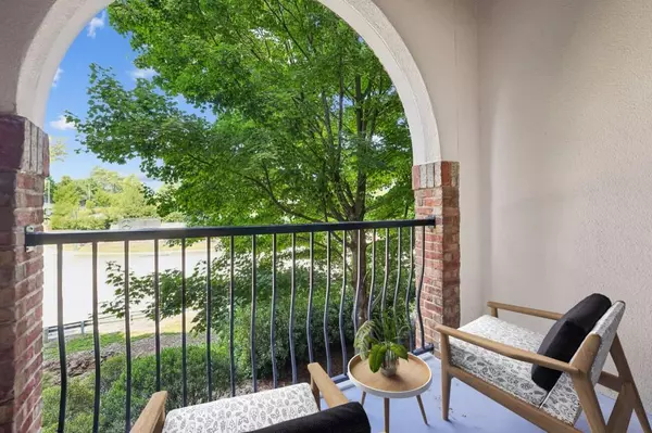 Sandy Springs, GA 30328,901 Abernathy RD #2200