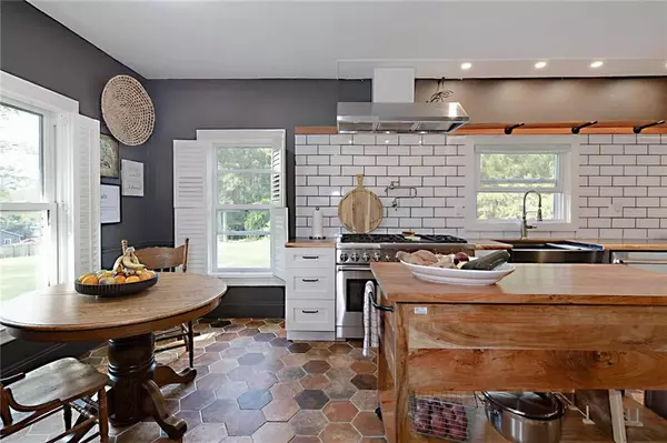 Columbus, GA 31904,609 Moore RD