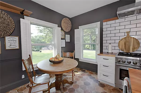 Columbus, GA 31904,609 Moore RD