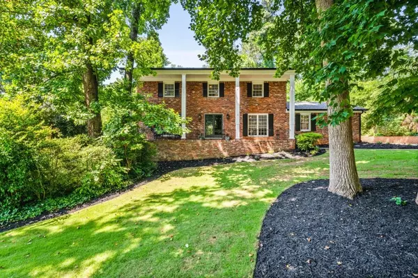 285 Jade Cove DR, Roswell, GA 30075
