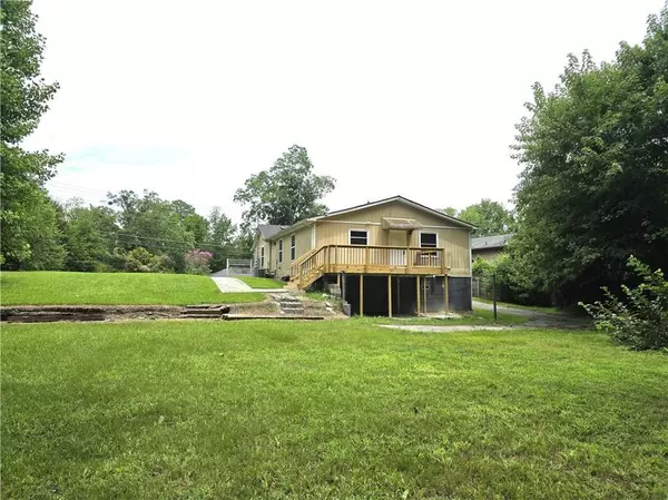 424 Northdale RD, Lawrenceville, GA 30046