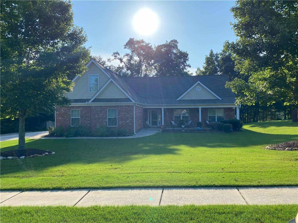 969 Golden Meadows LN, Loganville, GA 30052