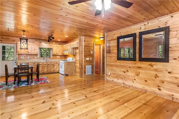 Ellijay, GA 30536,125 Waters RD