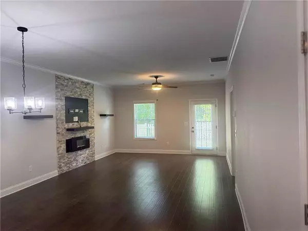 Gainesville, GA 30501,3891 Valley View Ct.