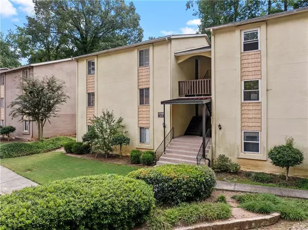 2390 Lawrenceville HWY #E, Decatur, GA 30033