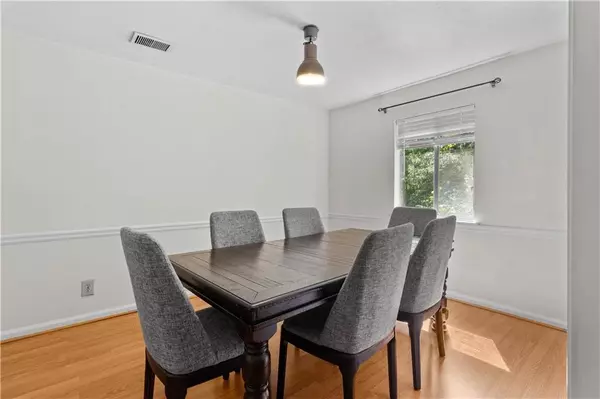 Decatur, GA 30033,2390 Lawrenceville HWY #E