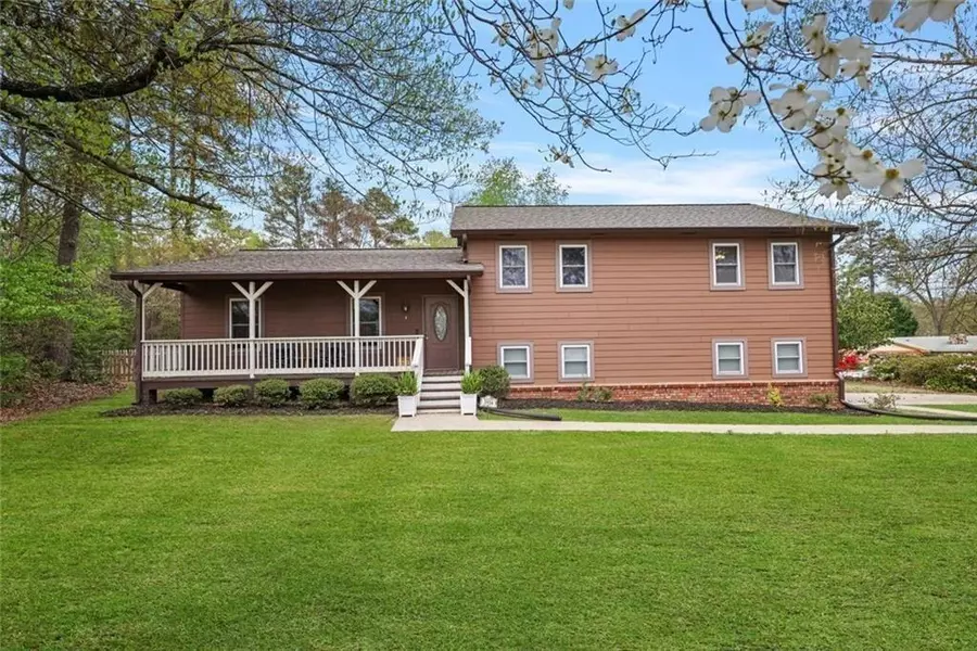 3916 S Martin WAY, Lithia Springs, GA 30122