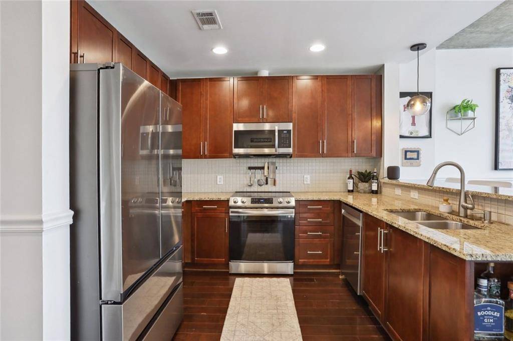 Atlanta, GA 30308,855 Peachtree ST NE #3005
