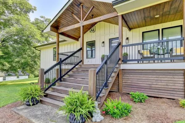 Flowery Branch, GA 30542,5441 E Main ST