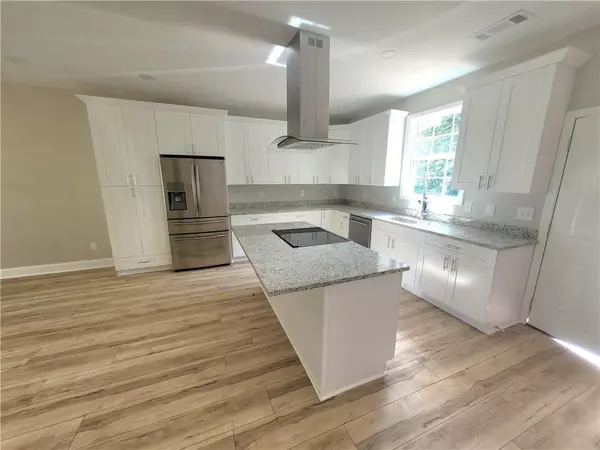 Riverdale, GA 30296,7241 GRAYSON DR