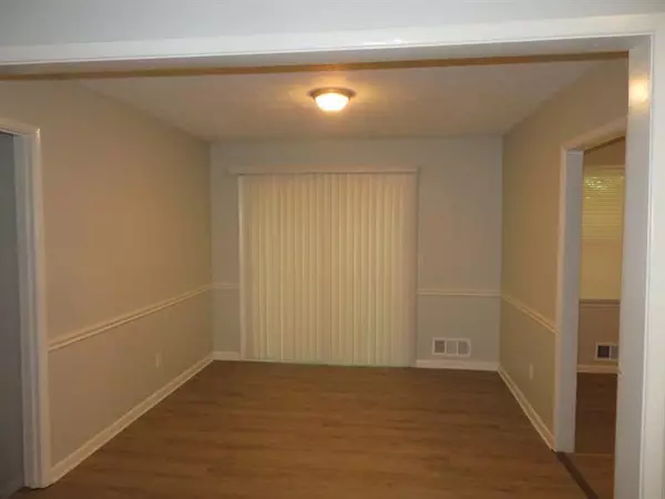 Acworth, GA 30102,5512 Arrowhead DR